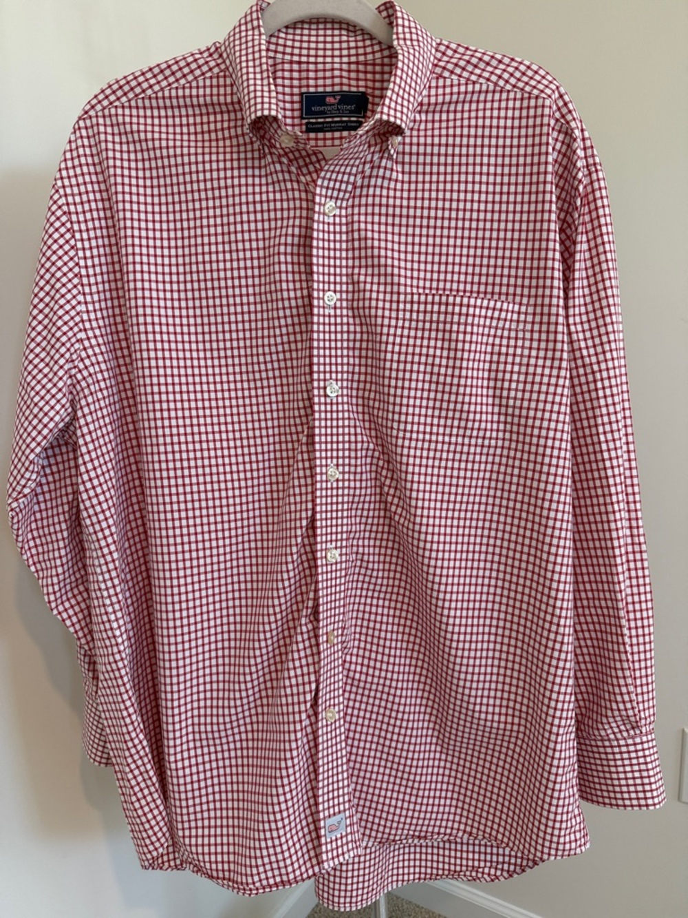 Vineyard Vines Classic Fit Murray Shirt 100% cotton red & white